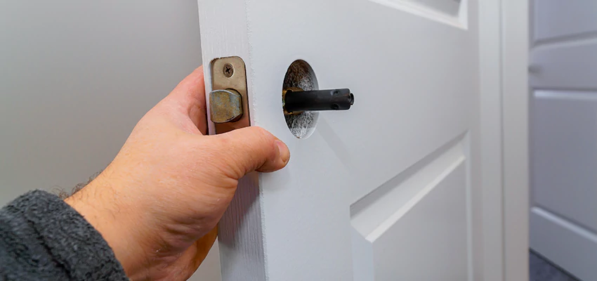Nighttime Locksmith For Lock Repair in Sun Village, CA