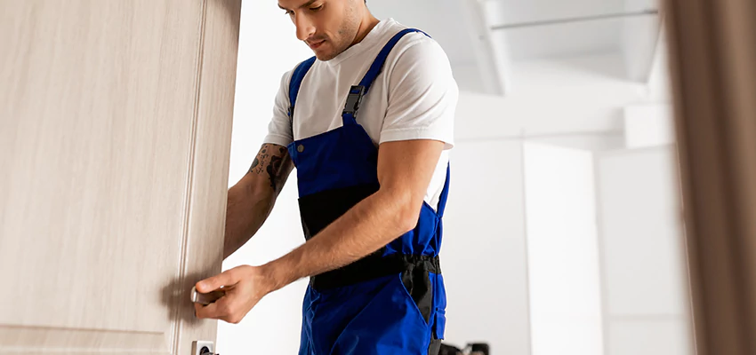 Car Lock Repair And Installation Expert in Sun Village, CA