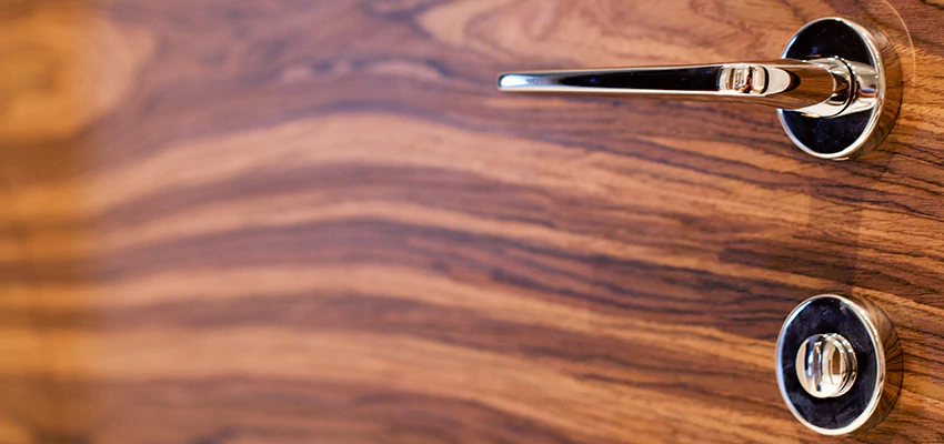 On Demand Locksmith For Key Fobs Repair in Sun Village, California